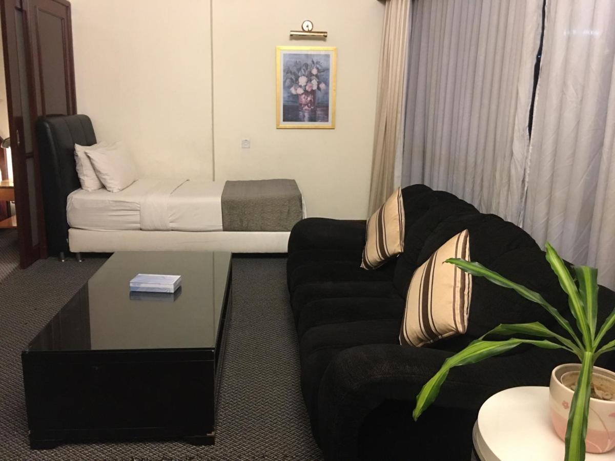 Sabah Suites At Times Square Kl Kuala Lumpur Bagian luar foto